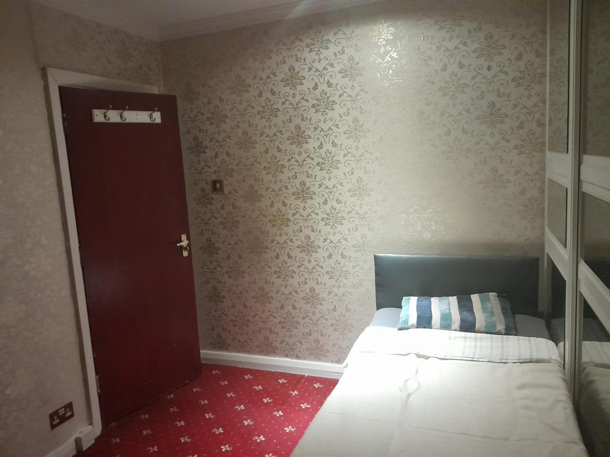 Lovely 1-Bed Studio In London Apartman Kültér fotó